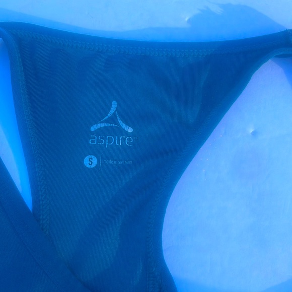 Aspire blouson top. Like new - Picture 6 of 6